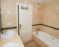 Wiederverkauf - apartment - Marbella - Elviria
