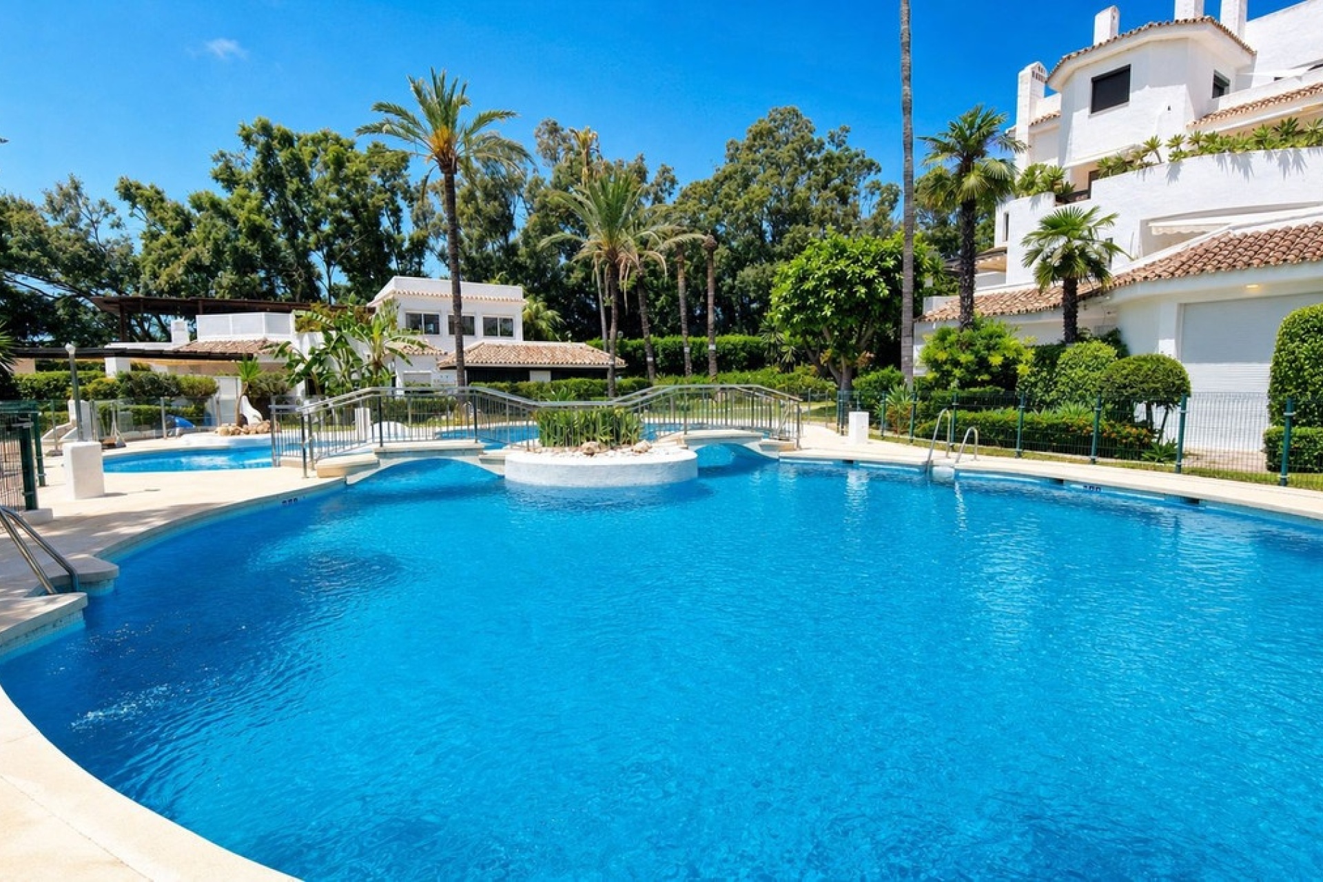 Wiederverkauf - apartment - Marbella - Elviria