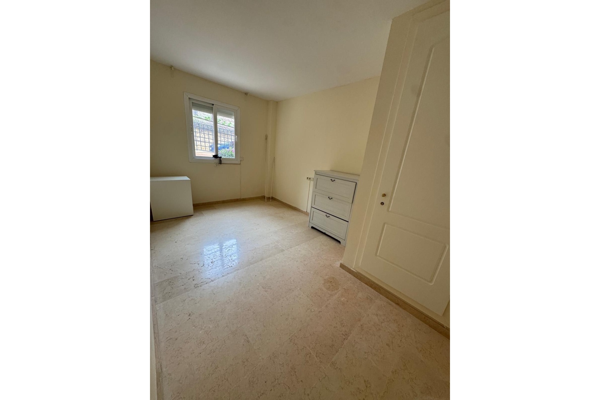 Wiederverkauf - apartment - Marbella - Elviria