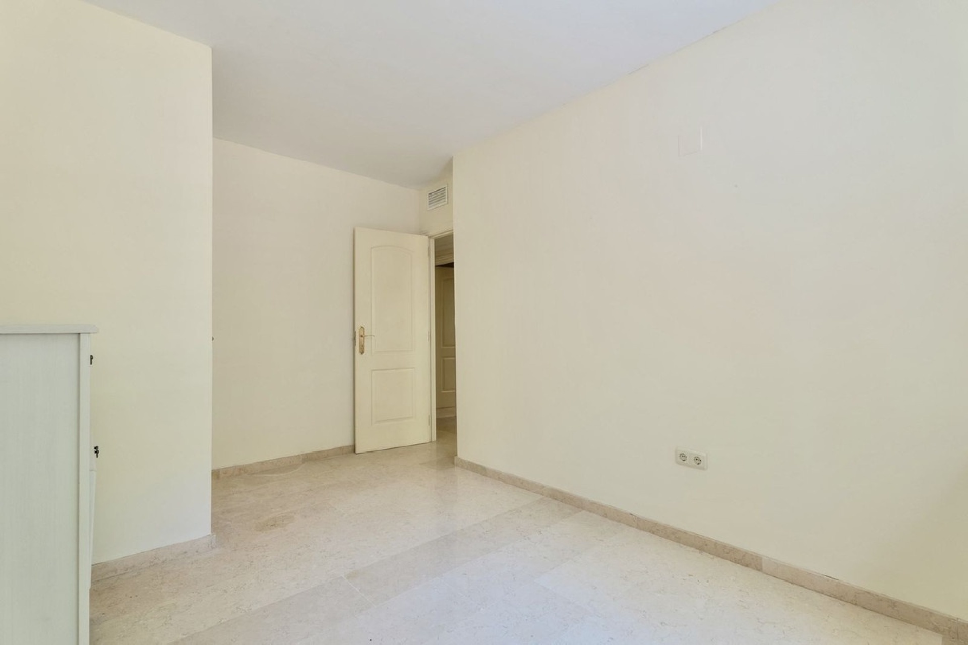 Wiederverkauf - apartment - Marbella - Elviria