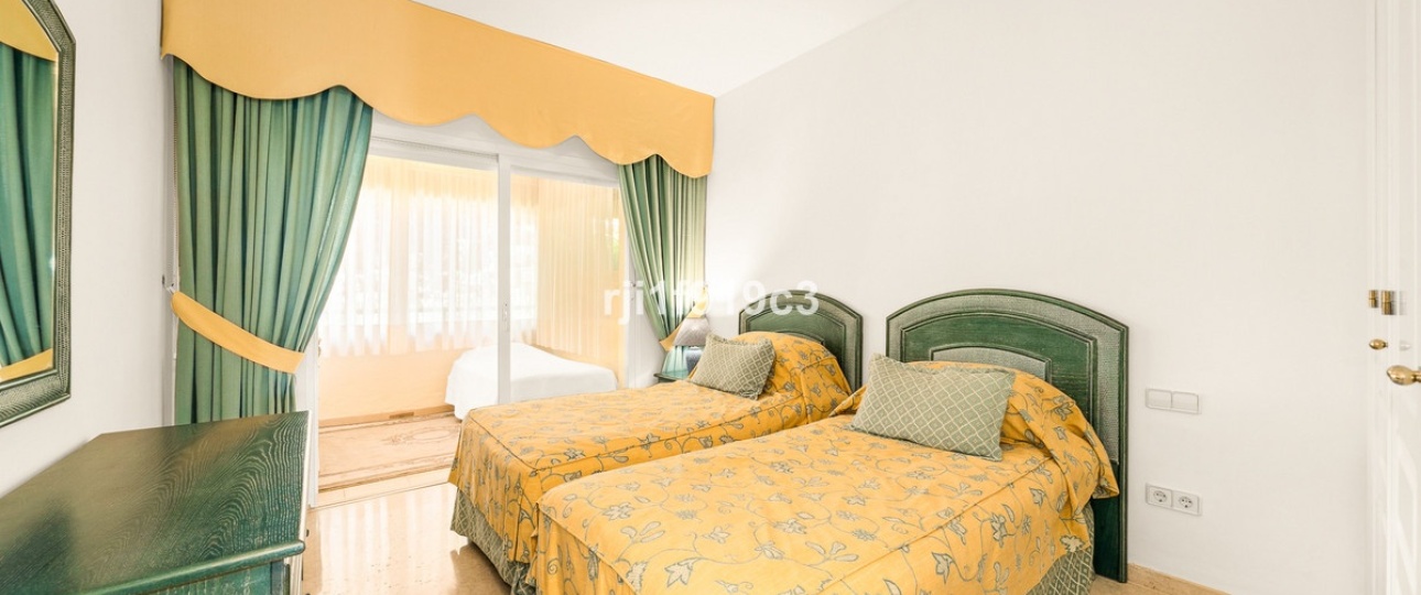 Wiederverkauf - apartment - Marbella - Elviria