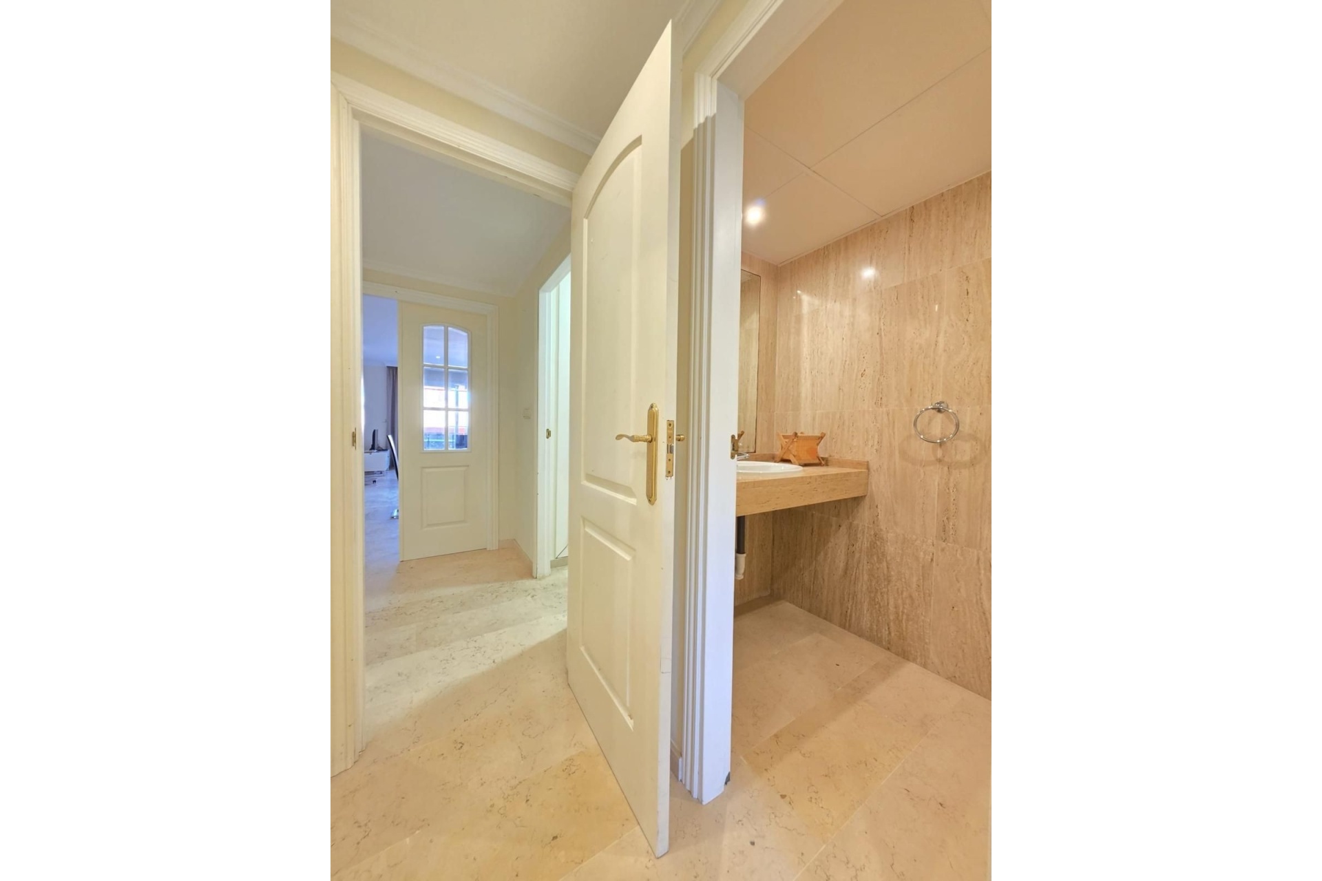 Wiederverkauf - apartment - Marbella - Elviria
