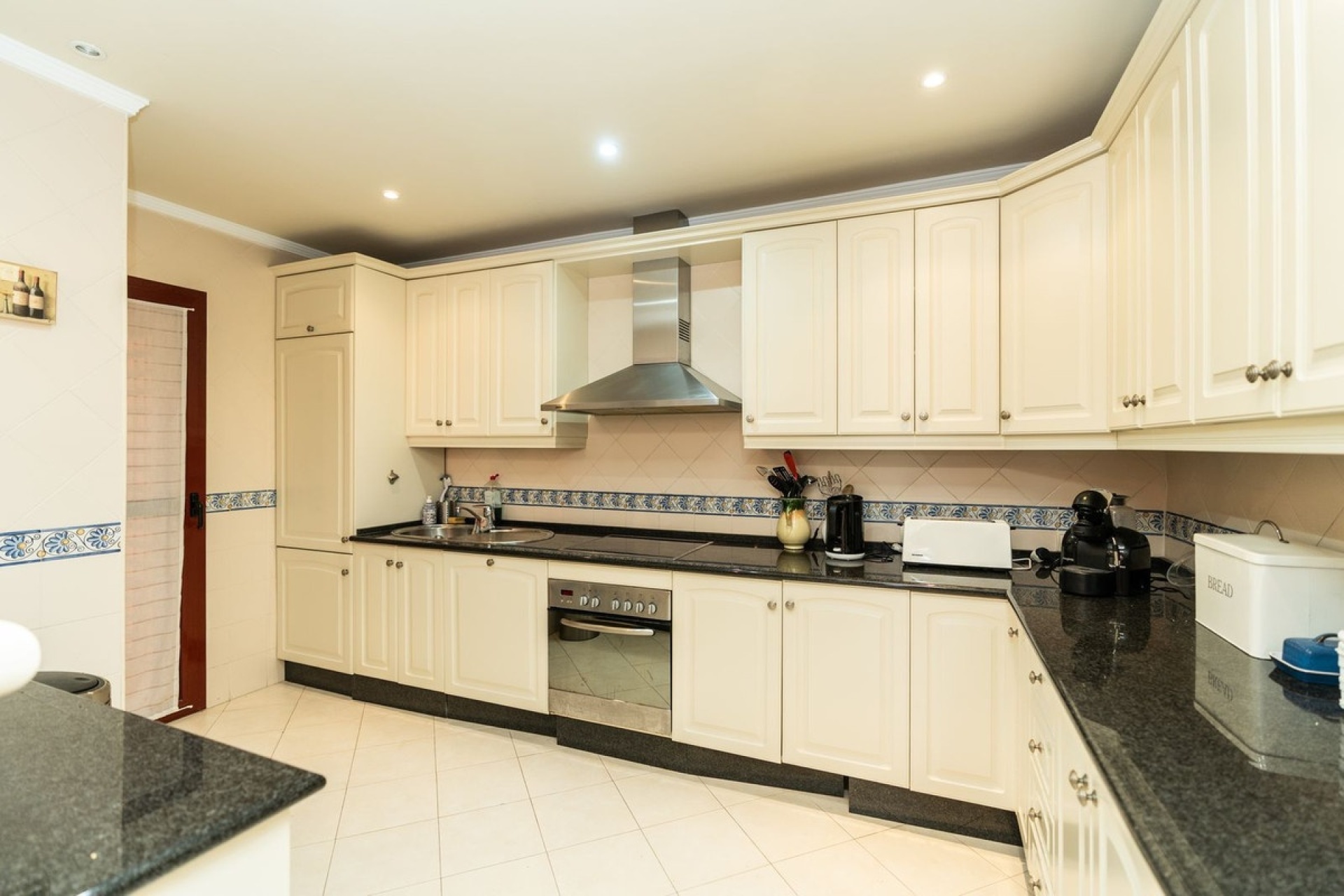 Wiederverkauf - apartment - Marbella - Elviria