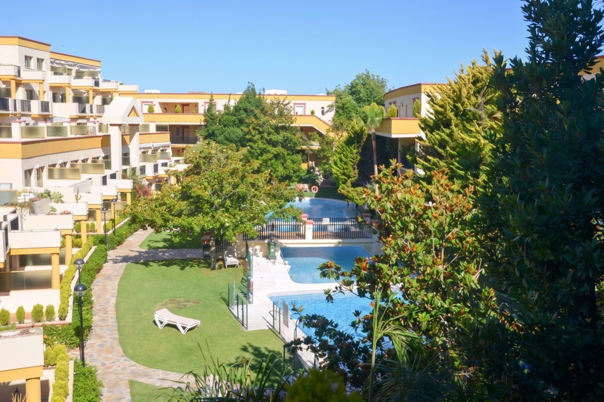 Wiederverkauf - apartment - Marbella - Elviria