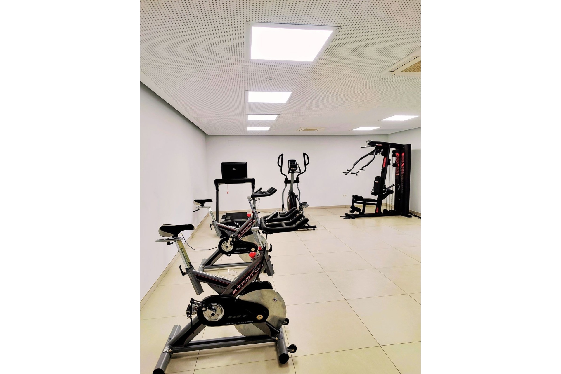 Wiederverkauf - apartment - Marbella - Elviria