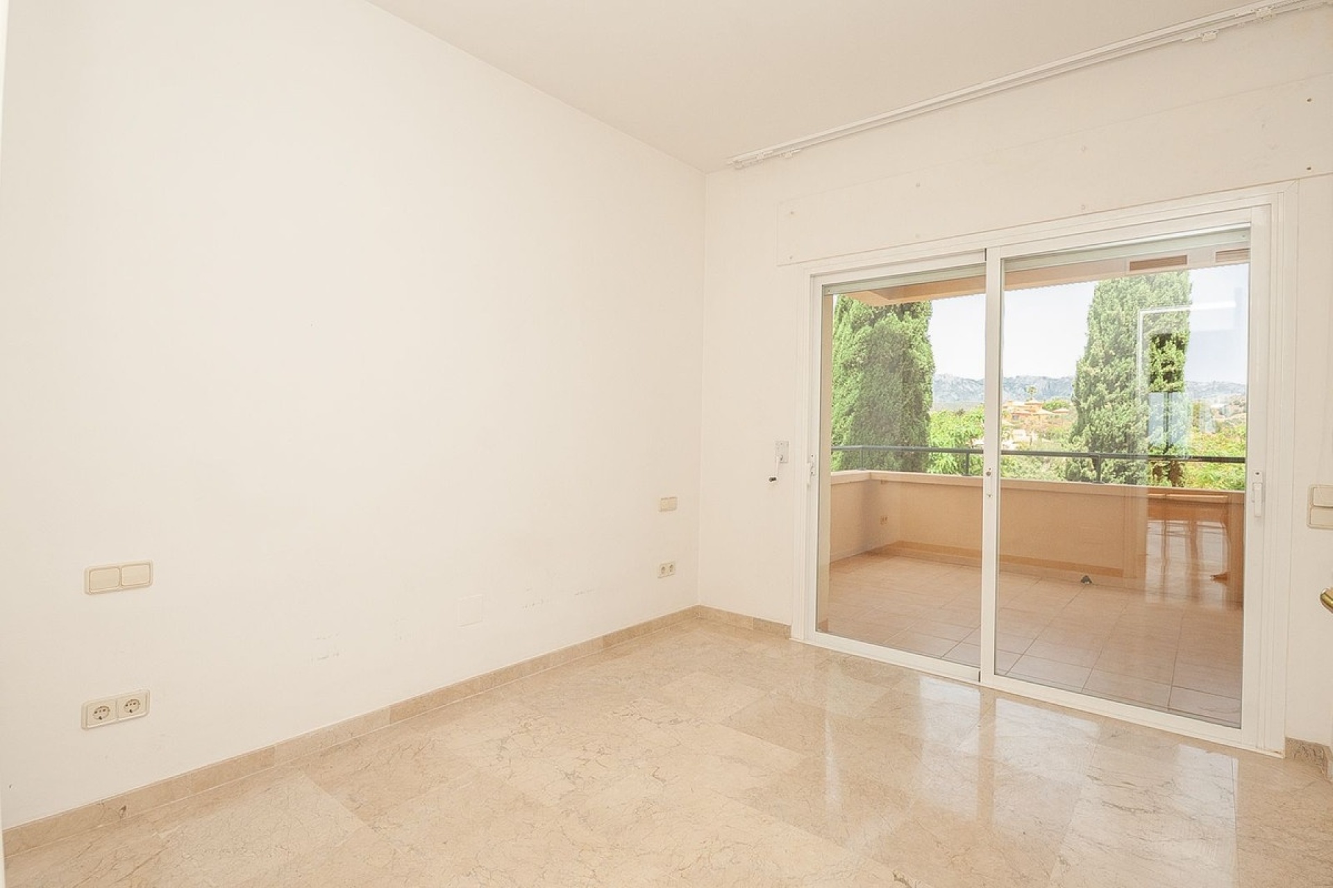 Wiederverkauf - apartment - Marbella - Elviria