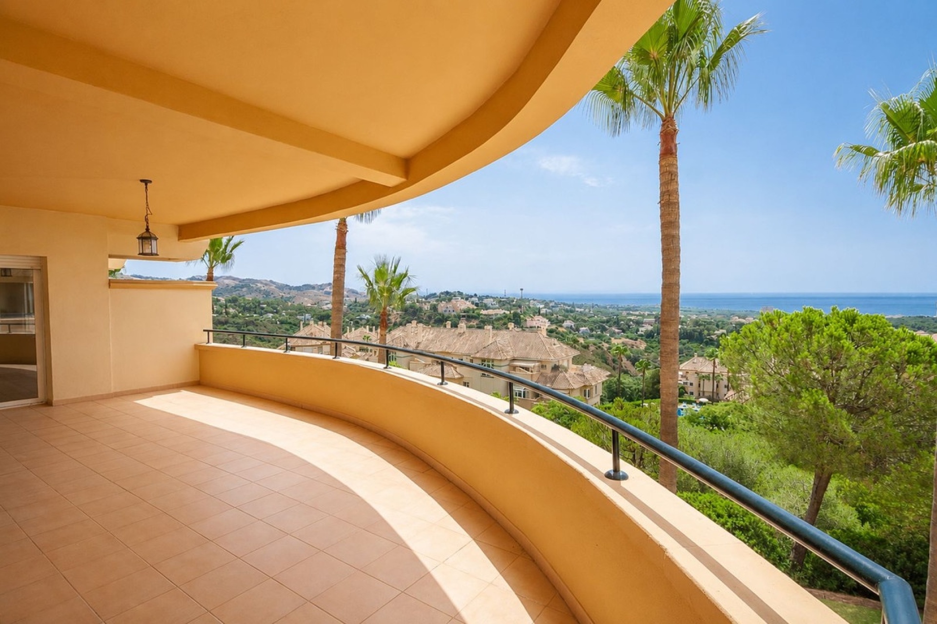 Wiederverkauf - apartment - Marbella - Elviria