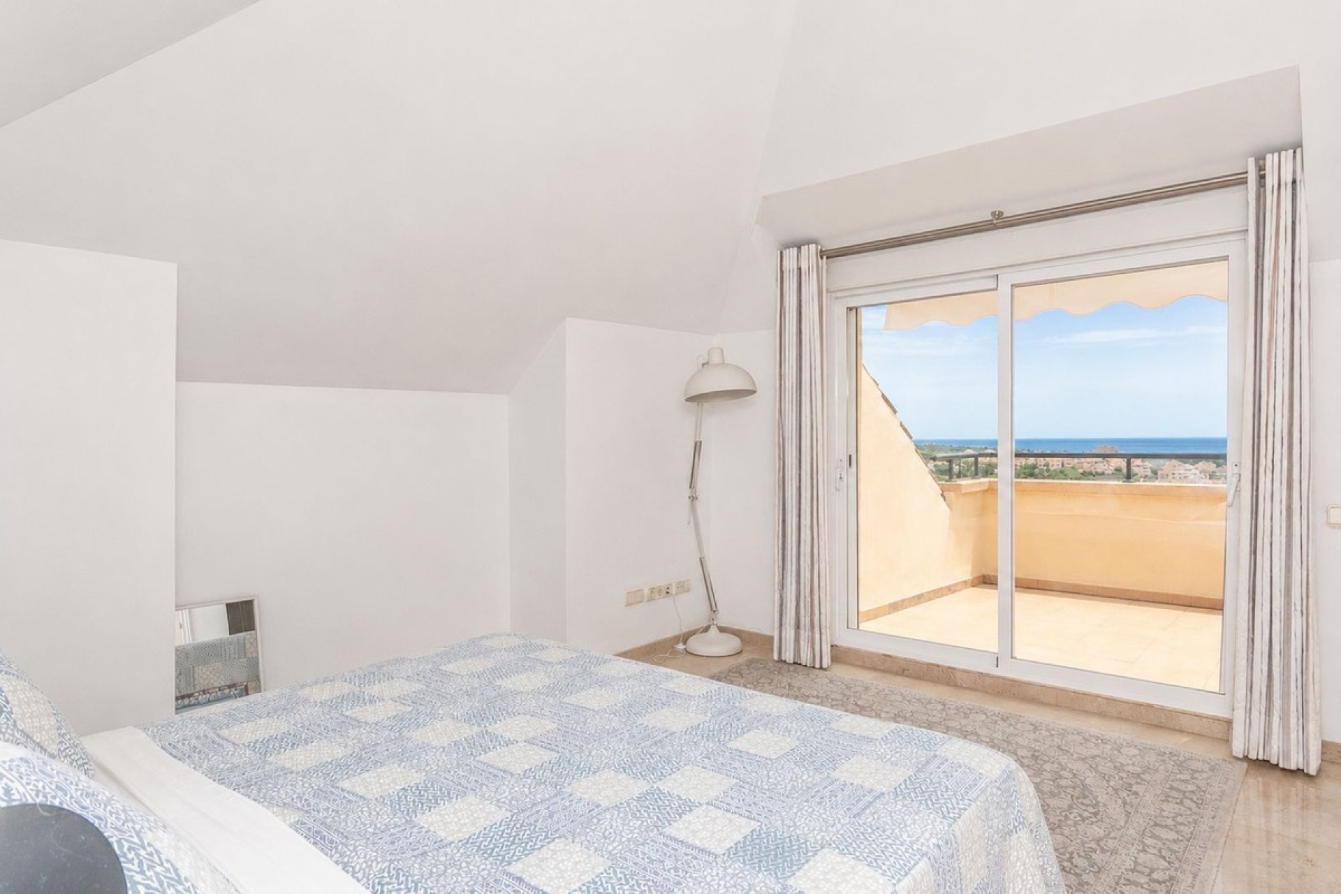 Wiederverkauf - apartment - Marbella - Elviria
