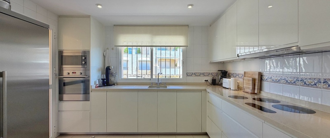 Wiederverkauf - apartment - Marbella - Elviria