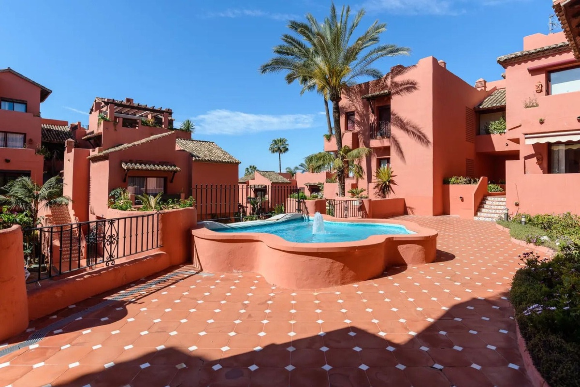 Wiederverkauf - apartment - Marbella - Elviria