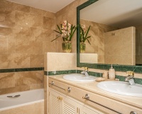 Wiederverkauf - apartment - Marbella - Elviria