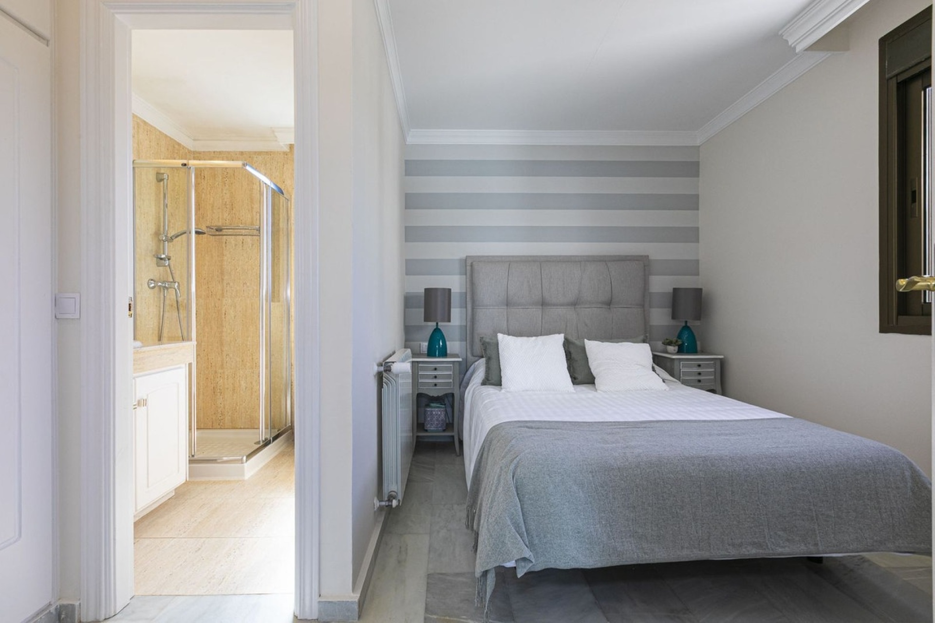 Wiederverkauf - apartment - Marbella - Elviria
