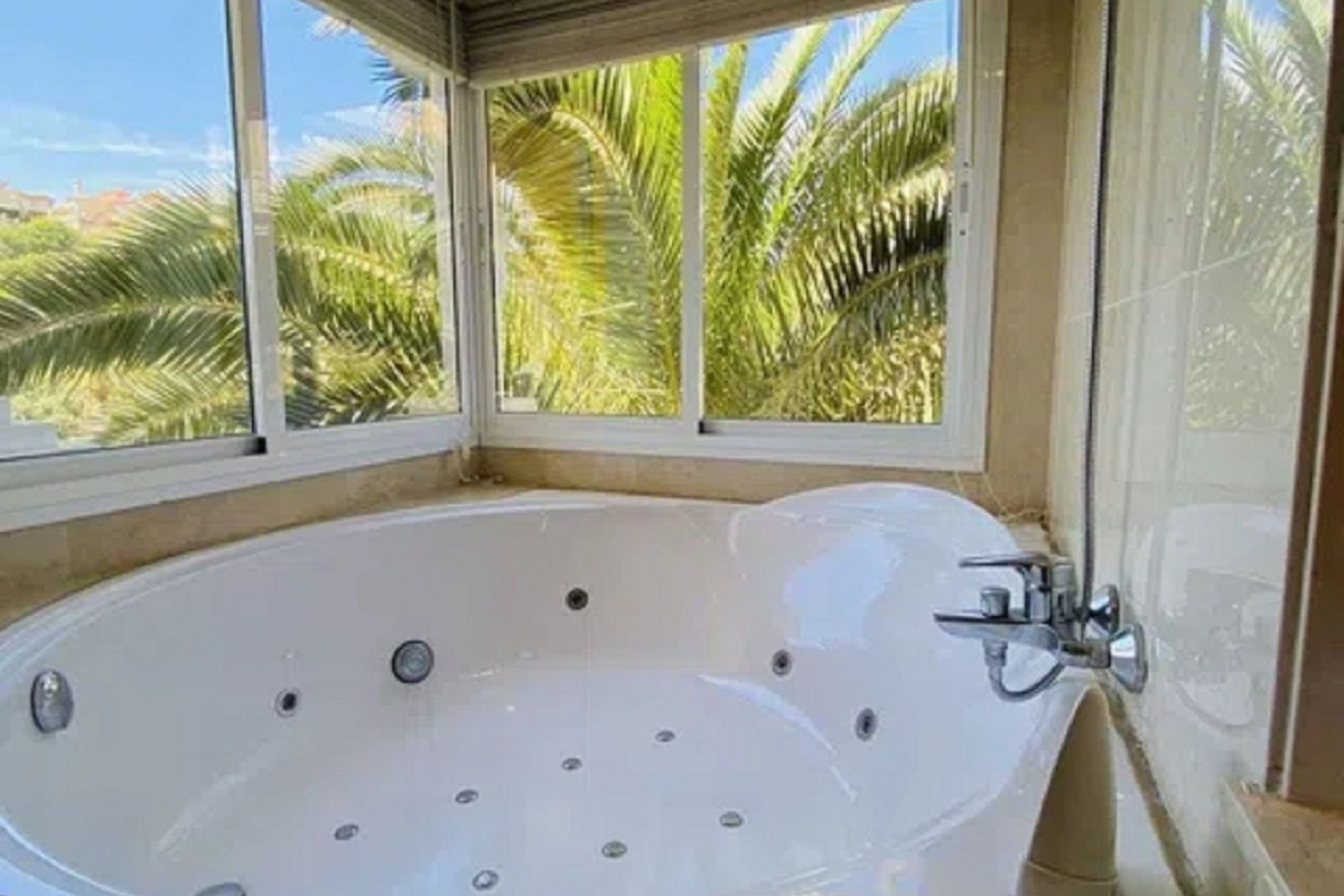 Wiederverkauf - apartment - Marbella - Elviria