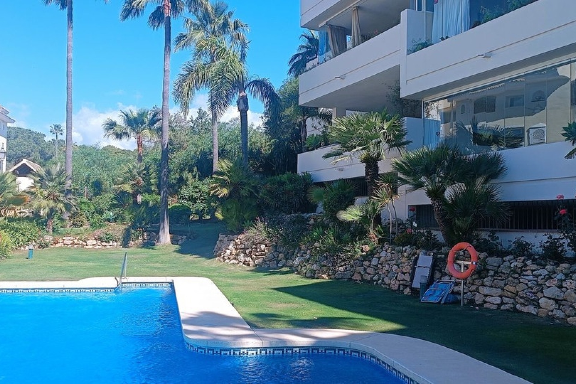 Wiederverkauf - apartment - Marbella - Elviria