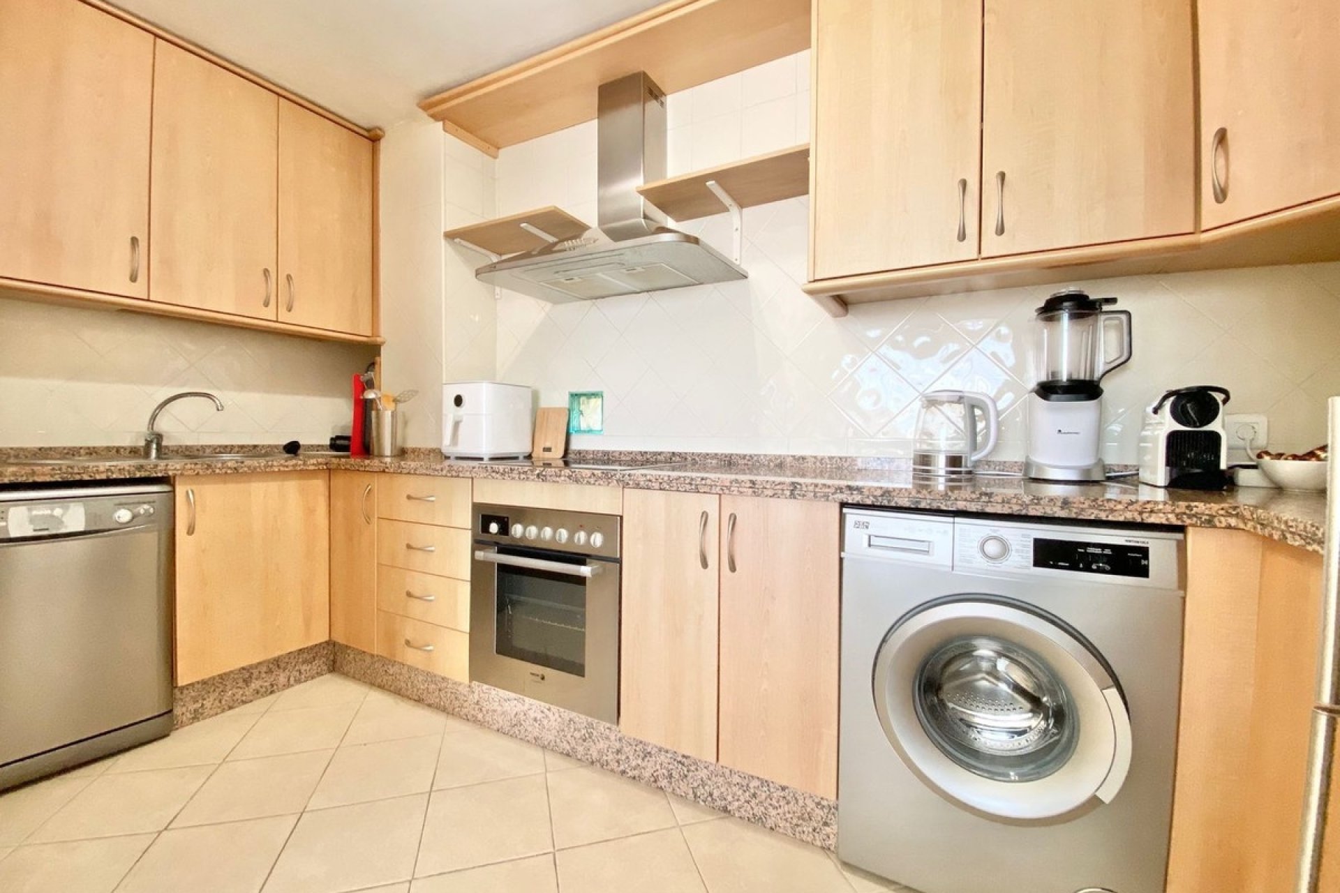 Wiederverkauf - apartment - Marbella - Elviria