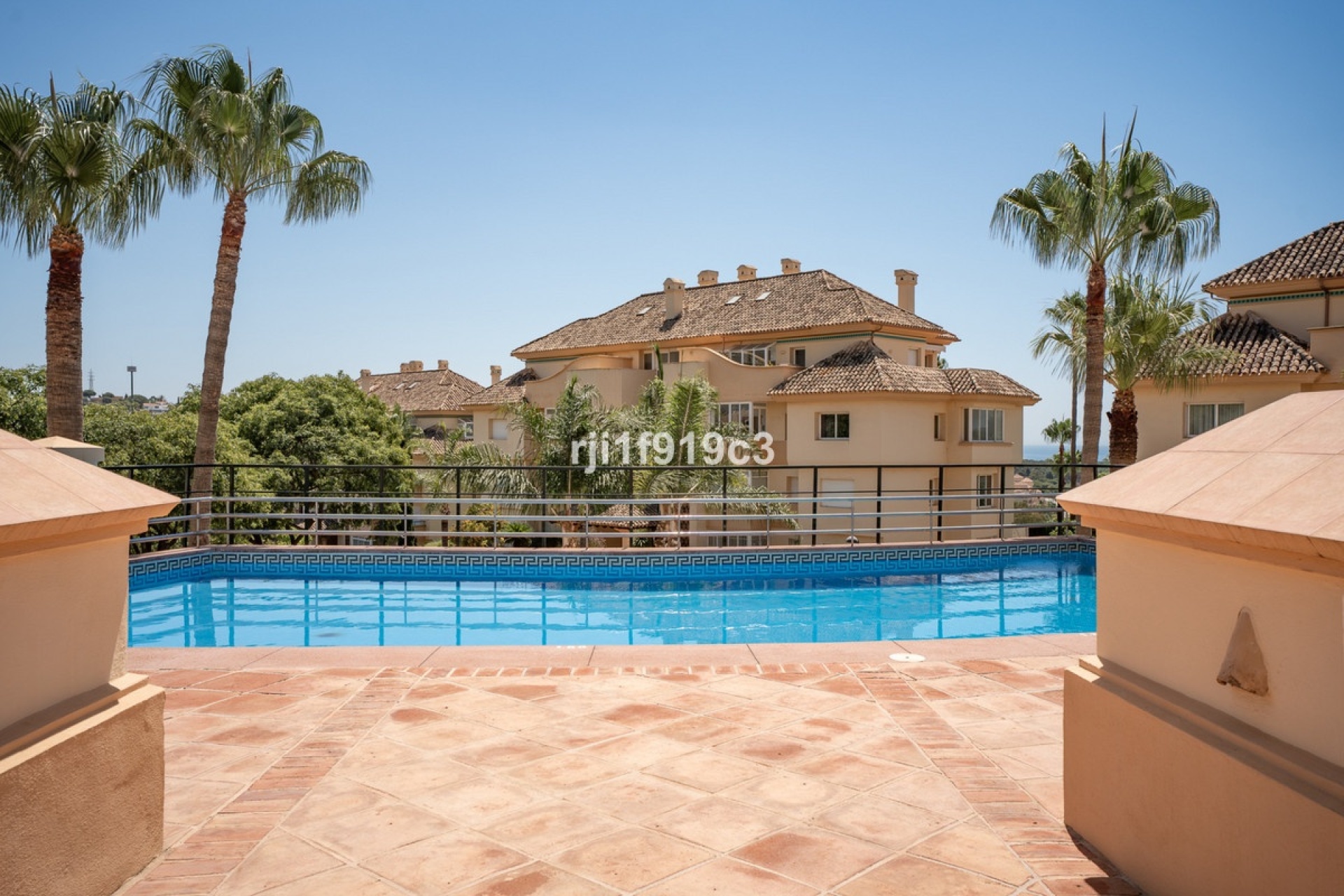 Wiederverkauf - apartment - Marbella - Elviria