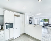Wiederverkauf - apartment - Marbella - Elviria