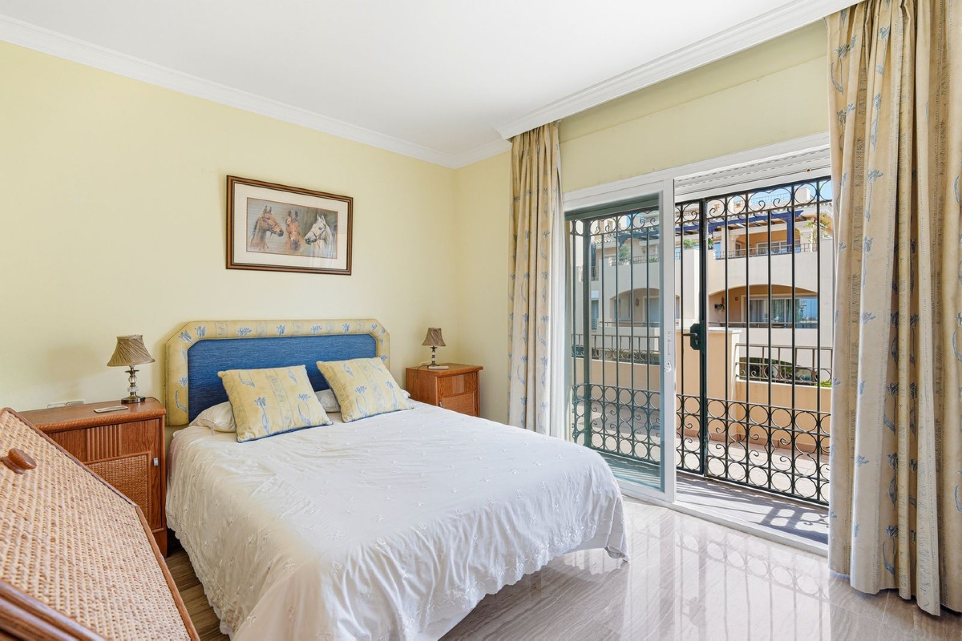 Wiederverkauf - apartment - Marbella - Elviria