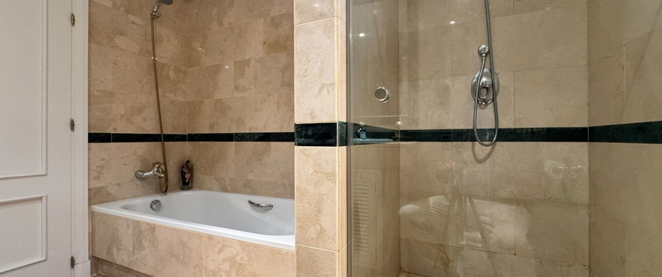 Wiederverkauf - apartment - Marbella - Elviria