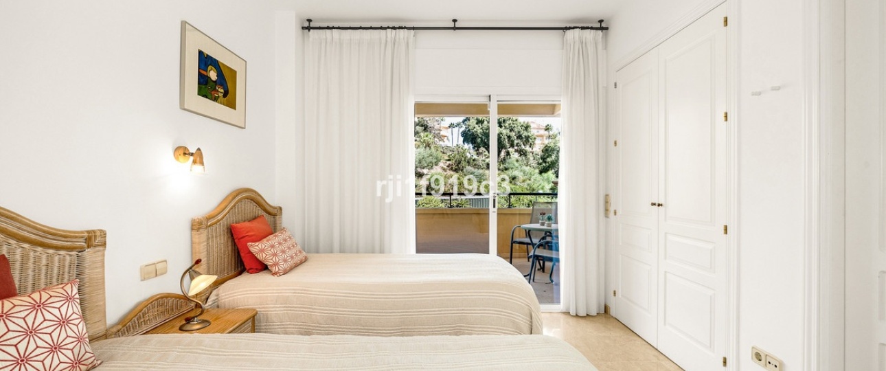Wiederverkauf - apartment - Marbella - Elviria