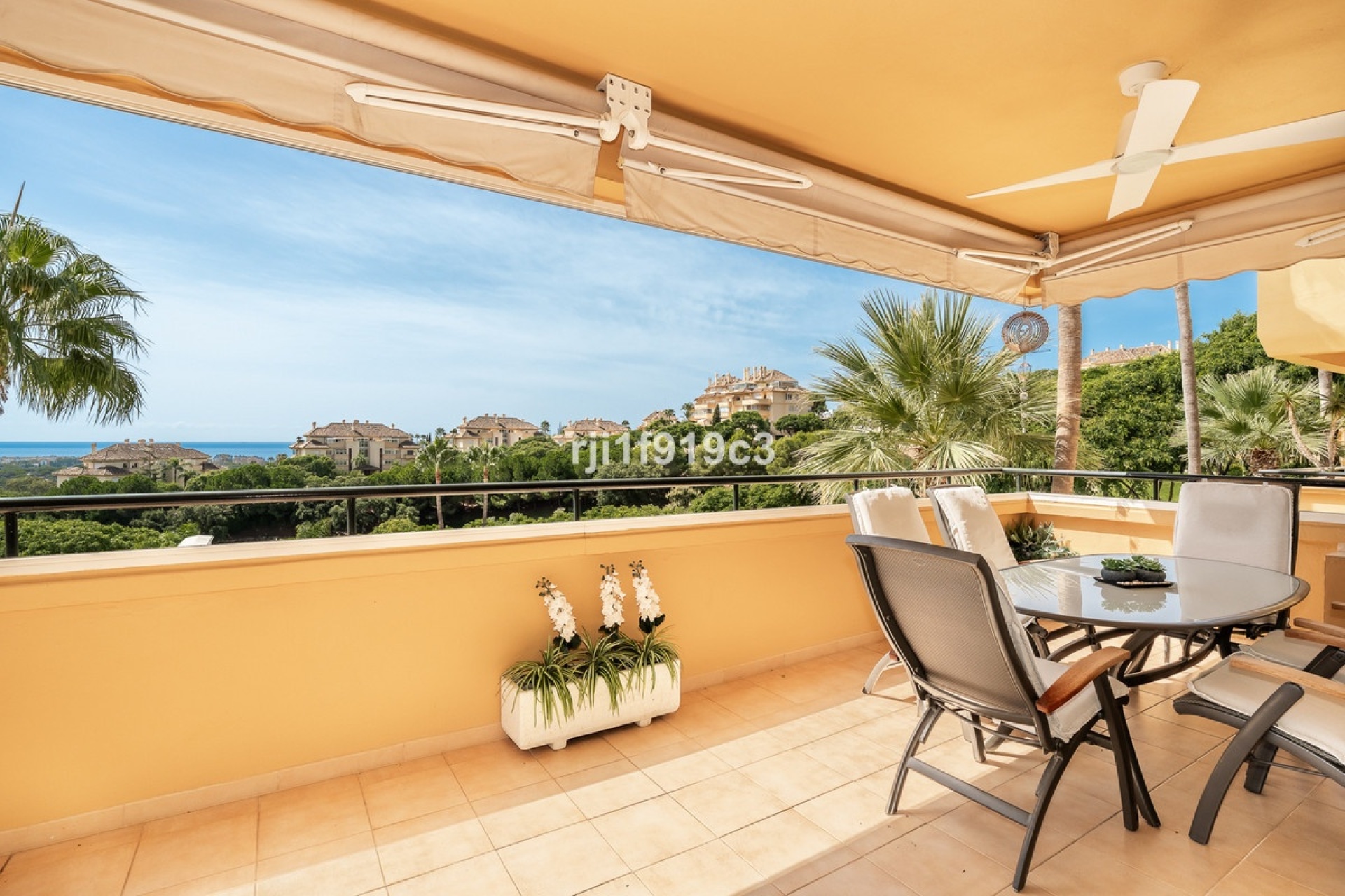 Wiederverkauf - apartment - Marbella - Elviria