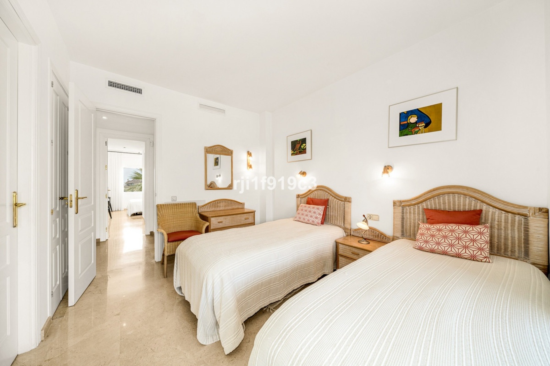 Wiederverkauf - apartment - Marbella - Elviria