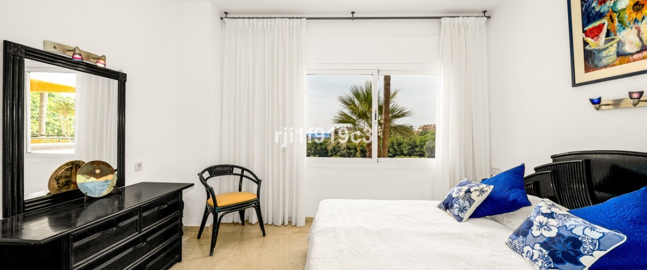 Wiederverkauf - apartment - Marbella - Elviria