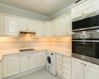 Wiederverkauf - apartment - Marbella - Elviria