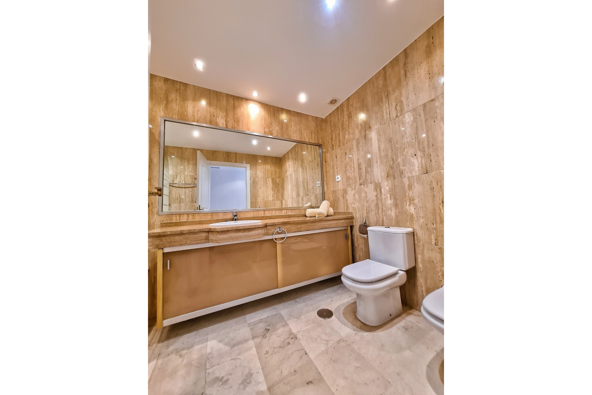 Wiederverkauf - apartment - Marbella - Elviria