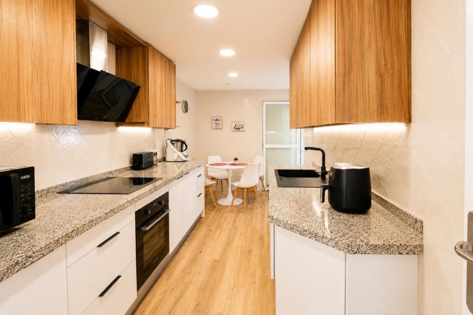 Wiederverkauf - apartment - Marbella - Elviria