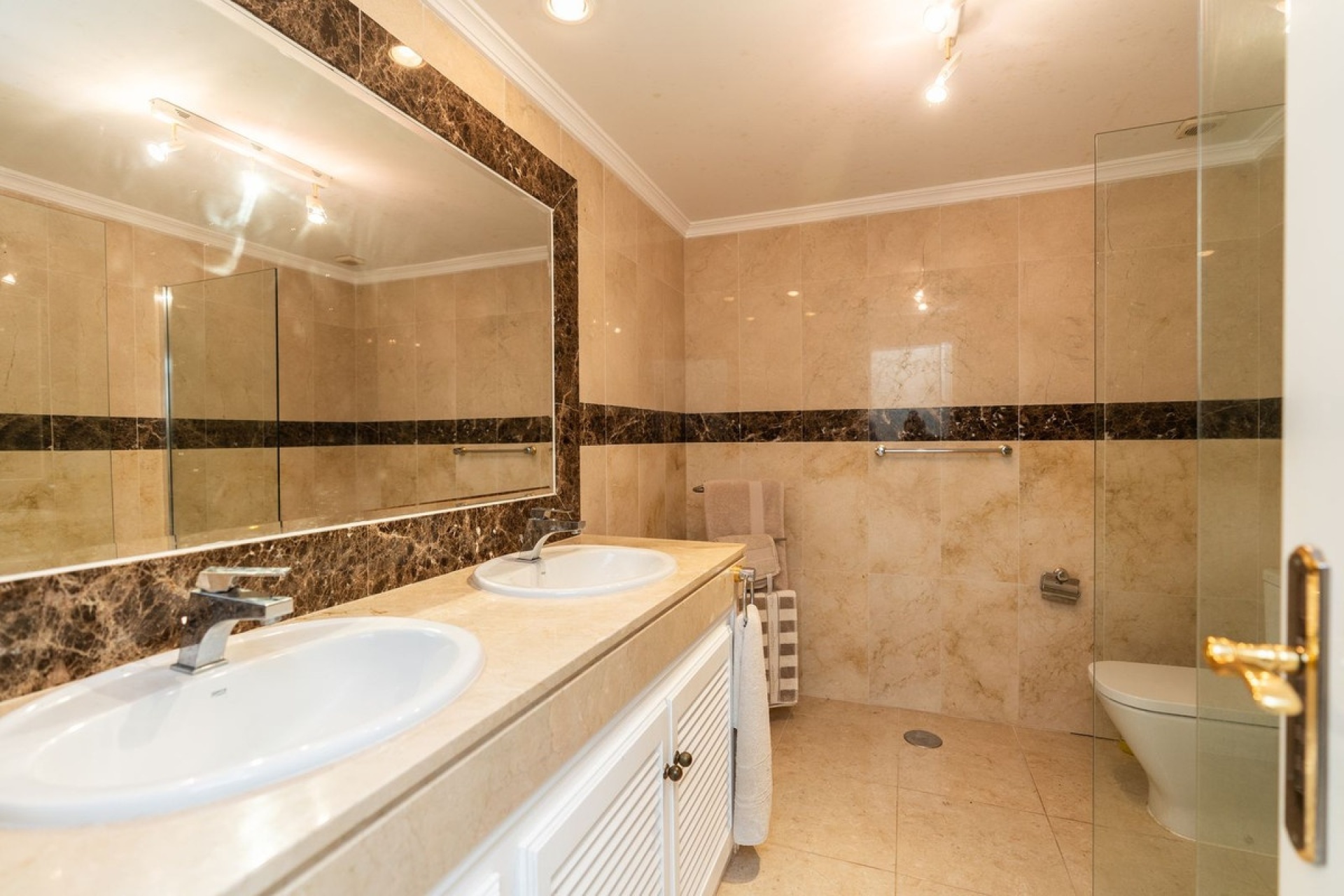Wiederverkauf - apartment - Marbella - Elviria