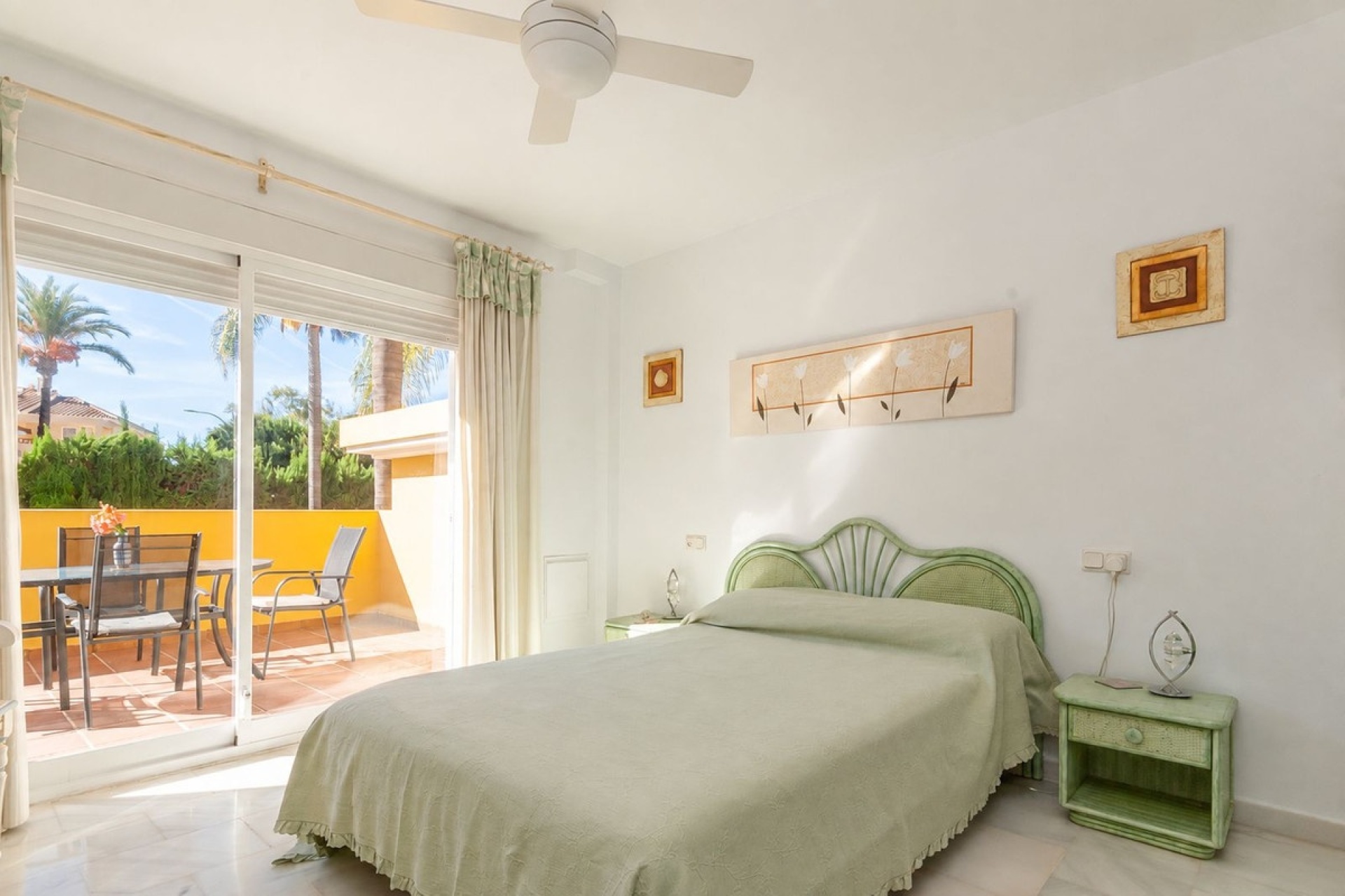Wiederverkauf - apartment - Marbella - Elviria