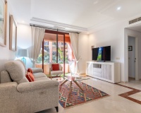 Wiederverkauf - apartment - Marbella - Elviria