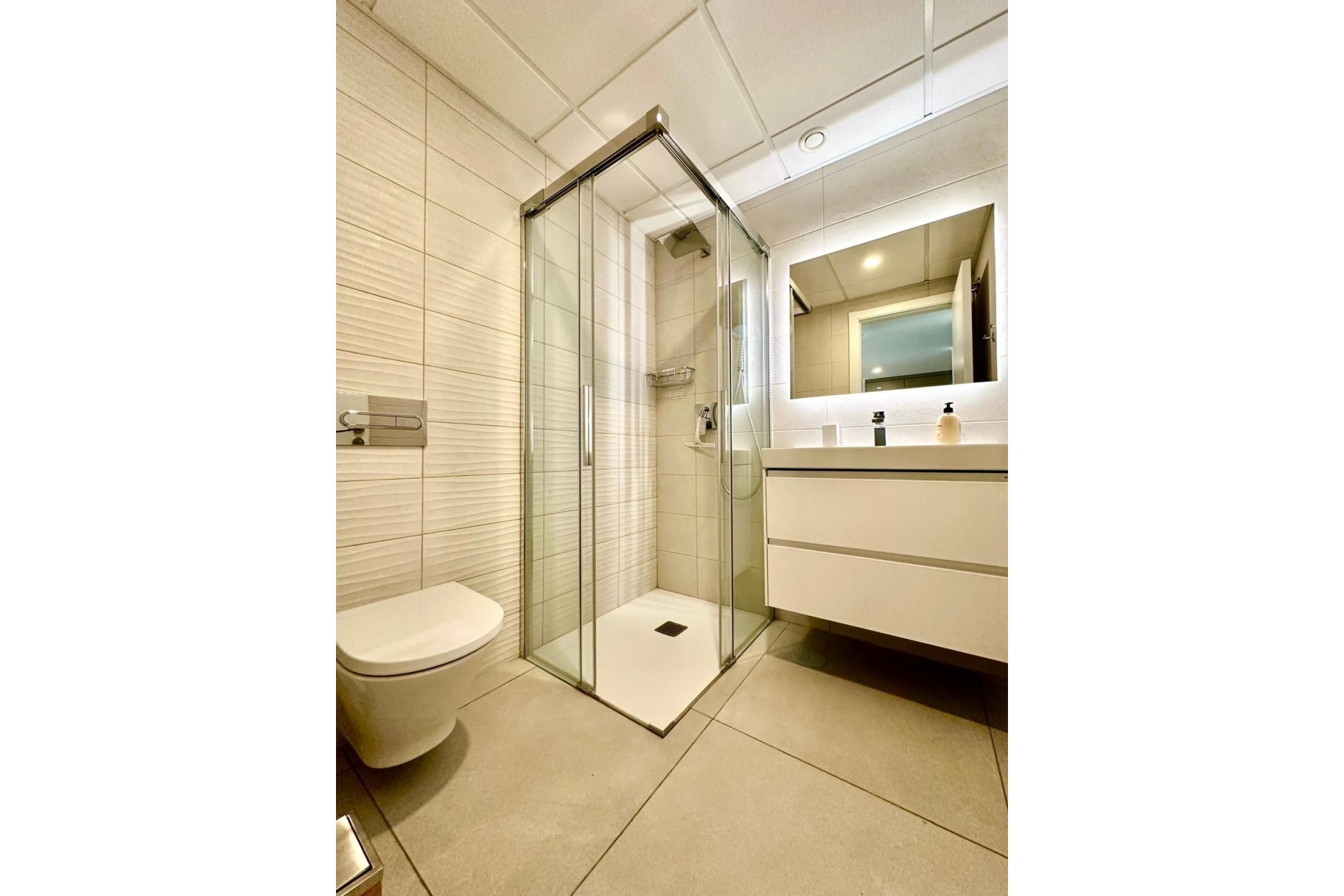 Wiederverkauf - apartment - Marbella - Elviria