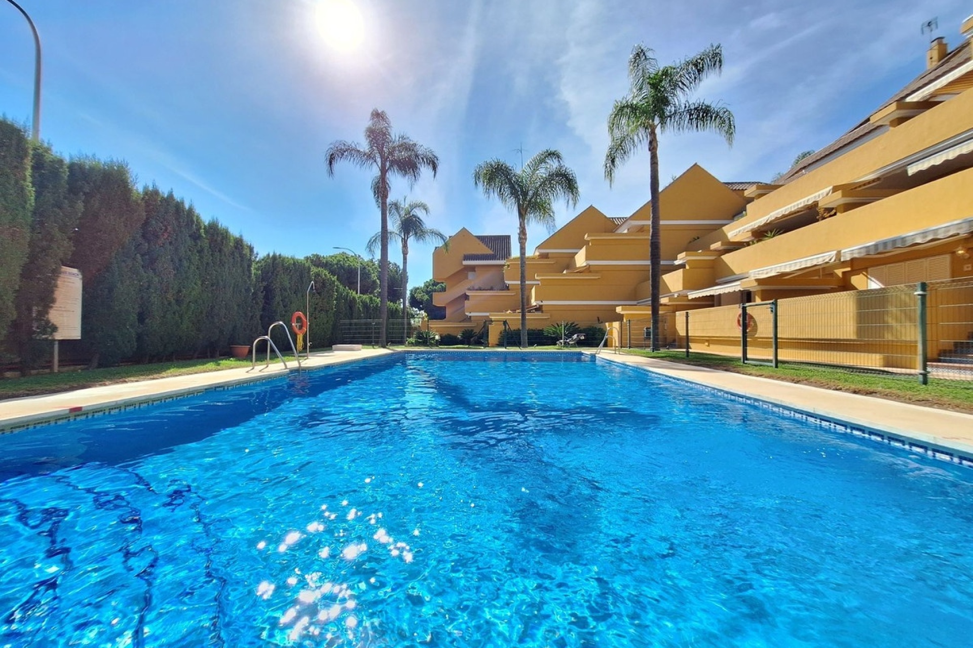Wiederverkauf - apartment - Marbella - Elviria