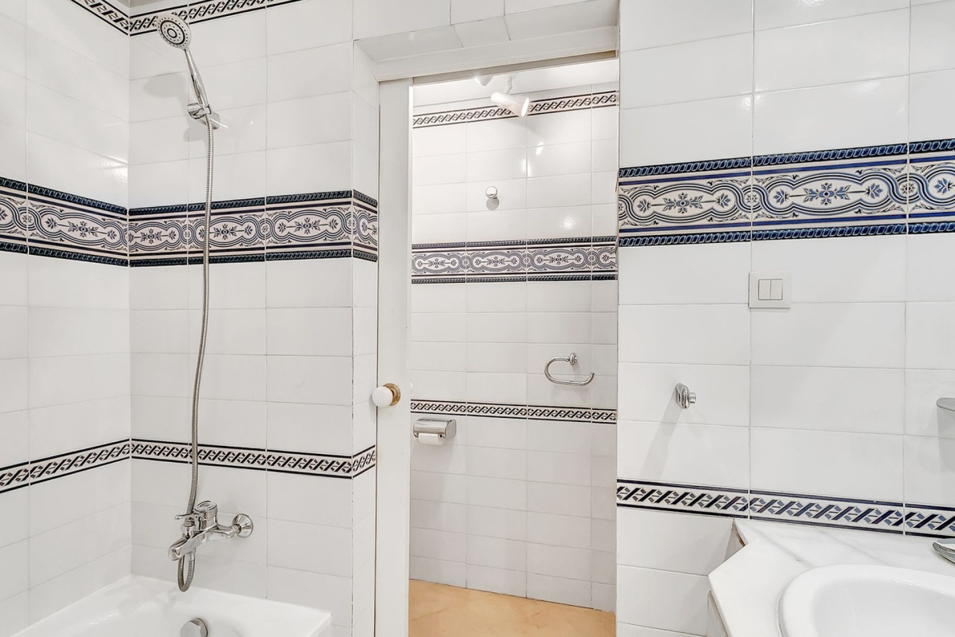 Wiederverkauf - apartment - Marbella - Elviria