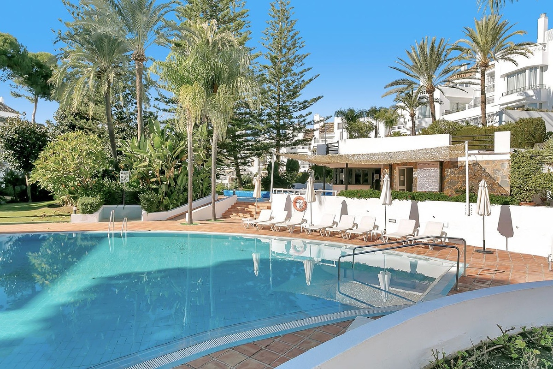 Wiederverkauf - apartment - Marbella - Elviria