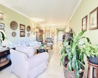 Wiederverkauf - apartment - Marbella - Elviria