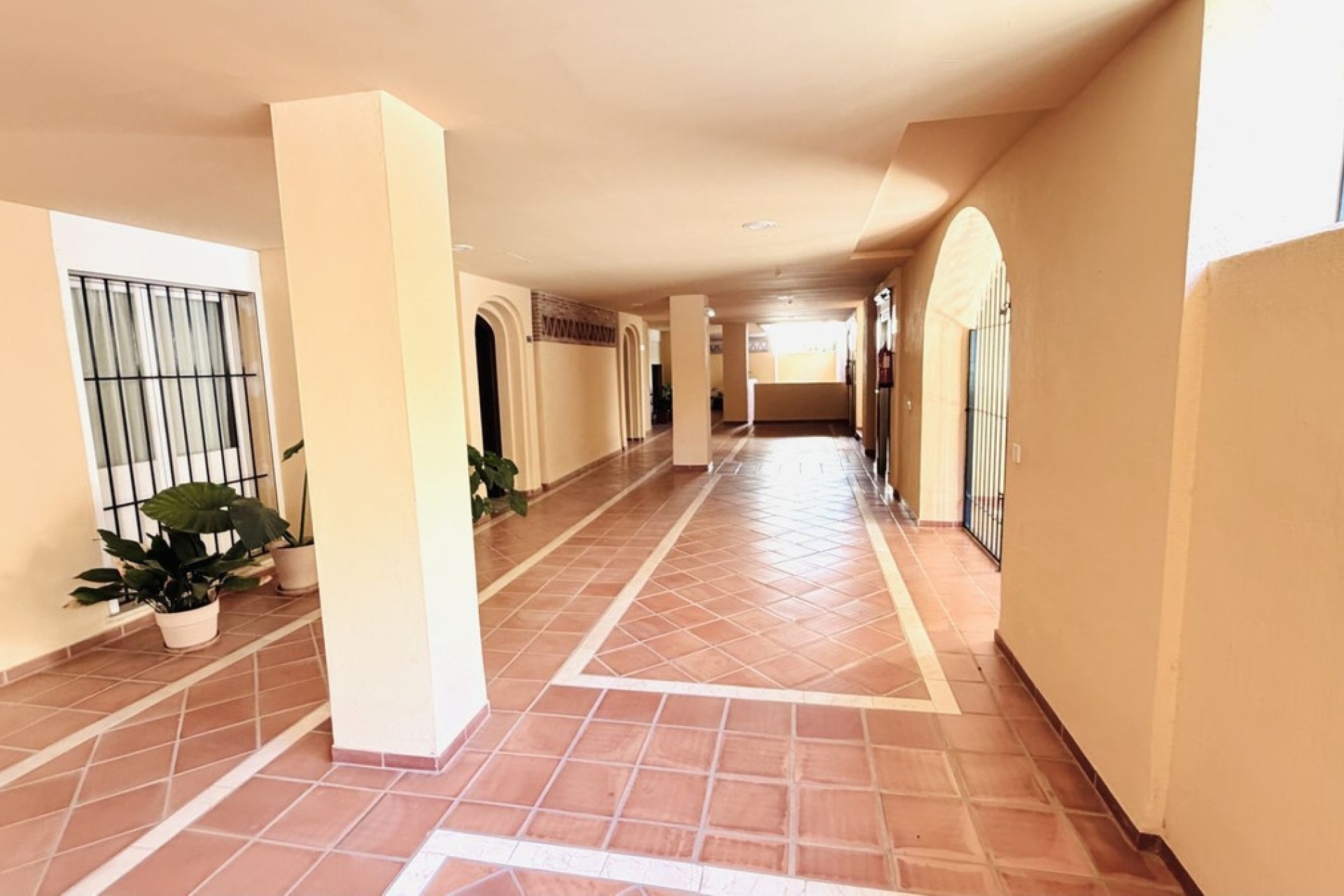 Wiederverkauf - apartment - Marbella - Elviria