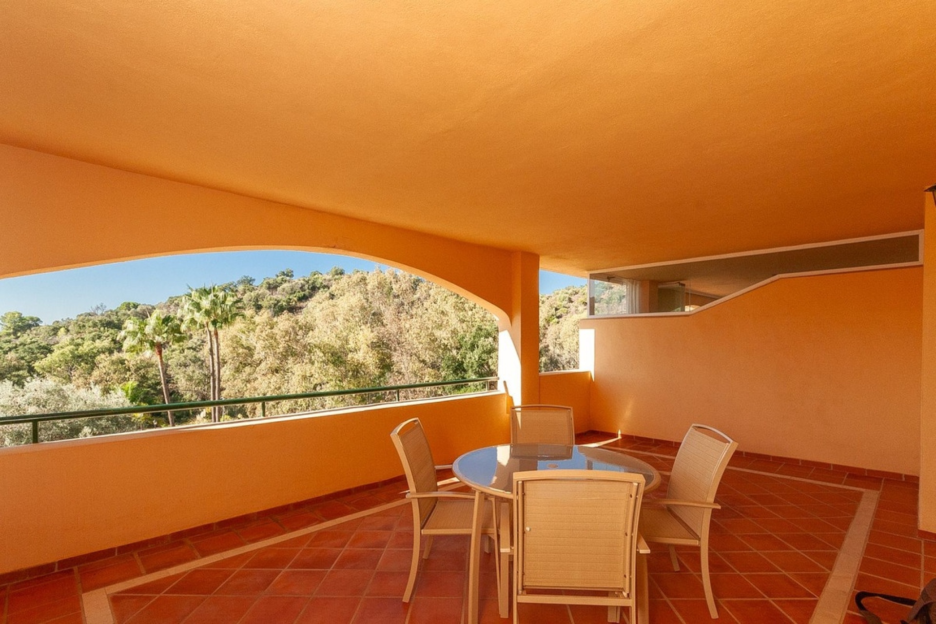 Wiederverkauf - apartment - Marbella - Elviria