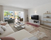Wiederverkauf - apartment - Marbella - Elviria