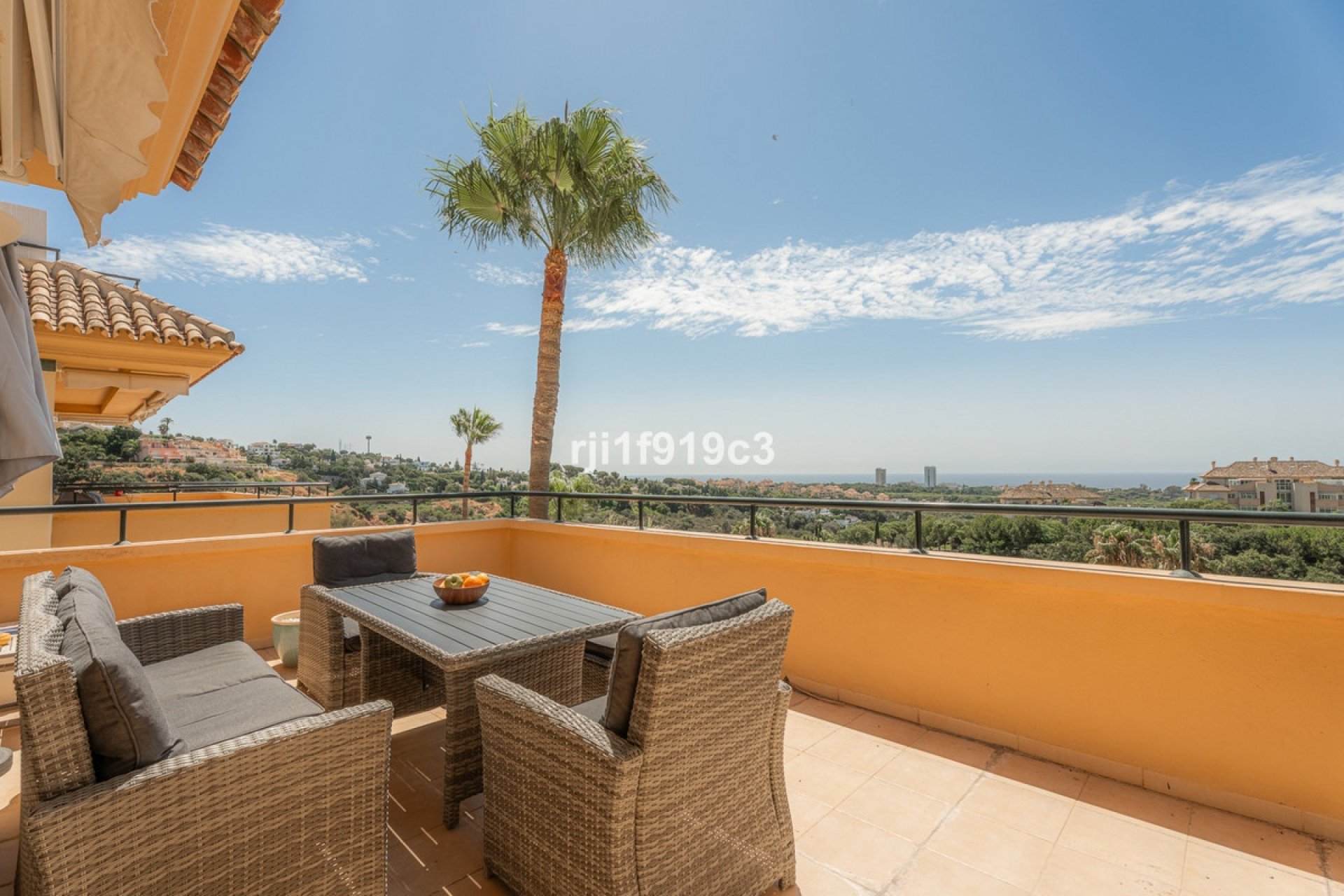 Wiederverkauf - apartment - Marbella - Elviria