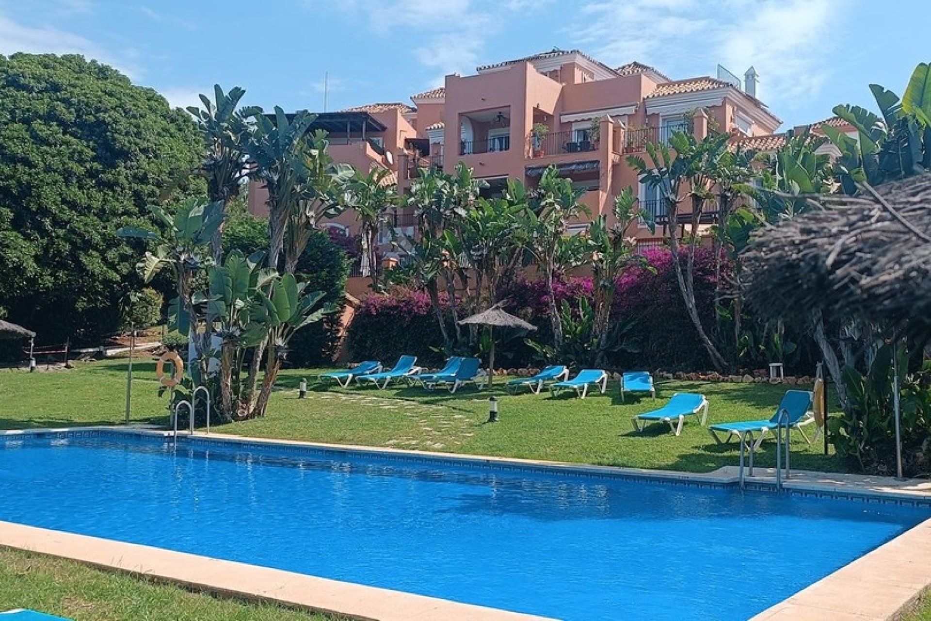 Wiederverkauf - apartment - Marbella - Guadalmina Alta