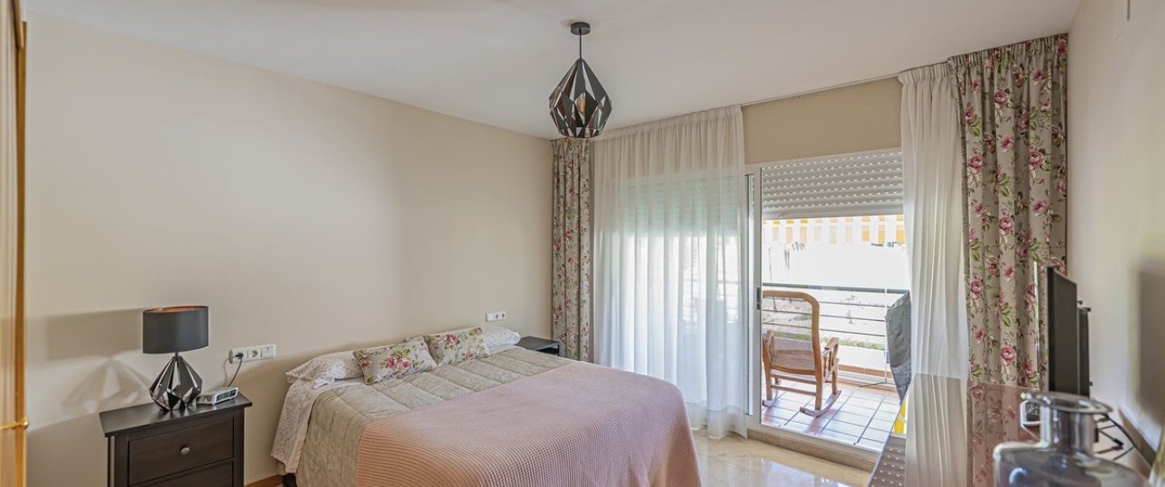 Wiederverkauf - apartment - Marbella - Guadalmina Alta