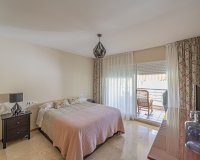 Wiederverkauf - apartment - Marbella - Guadalmina Alta