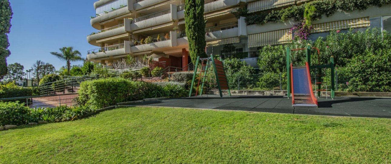 Wiederverkauf - apartment - Marbella - Guadalmina Alta
