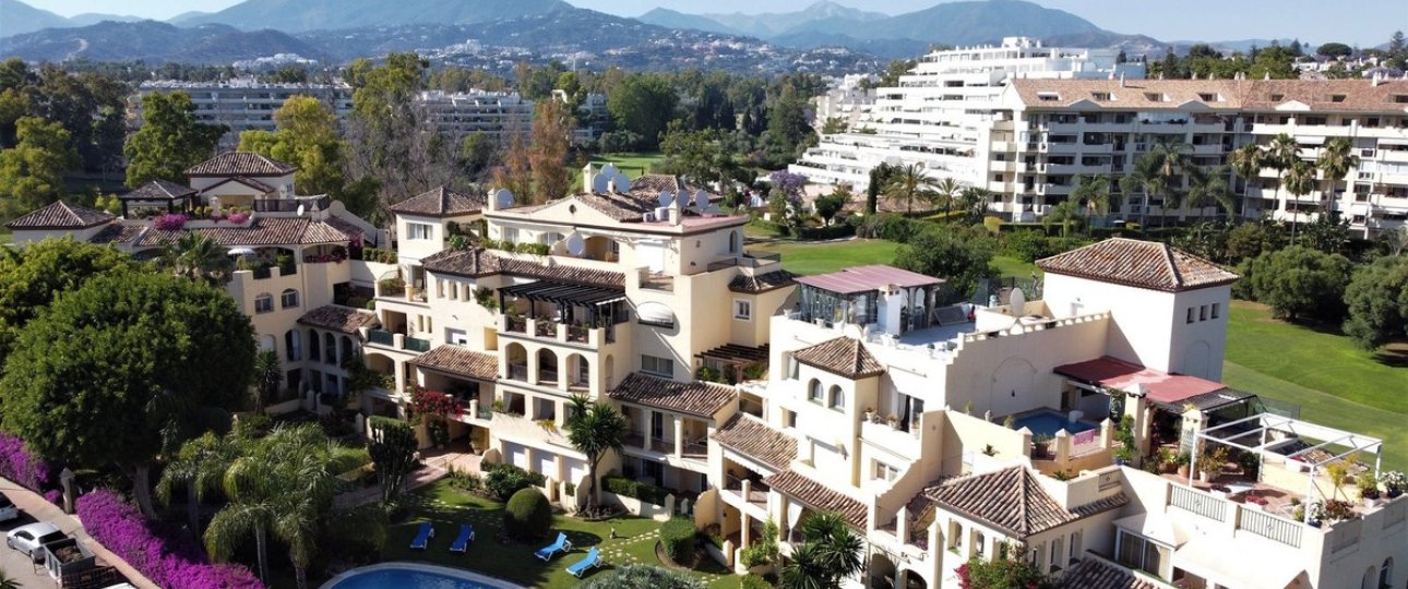 Wiederverkauf - apartment - Marbella - Guadalmina Alta