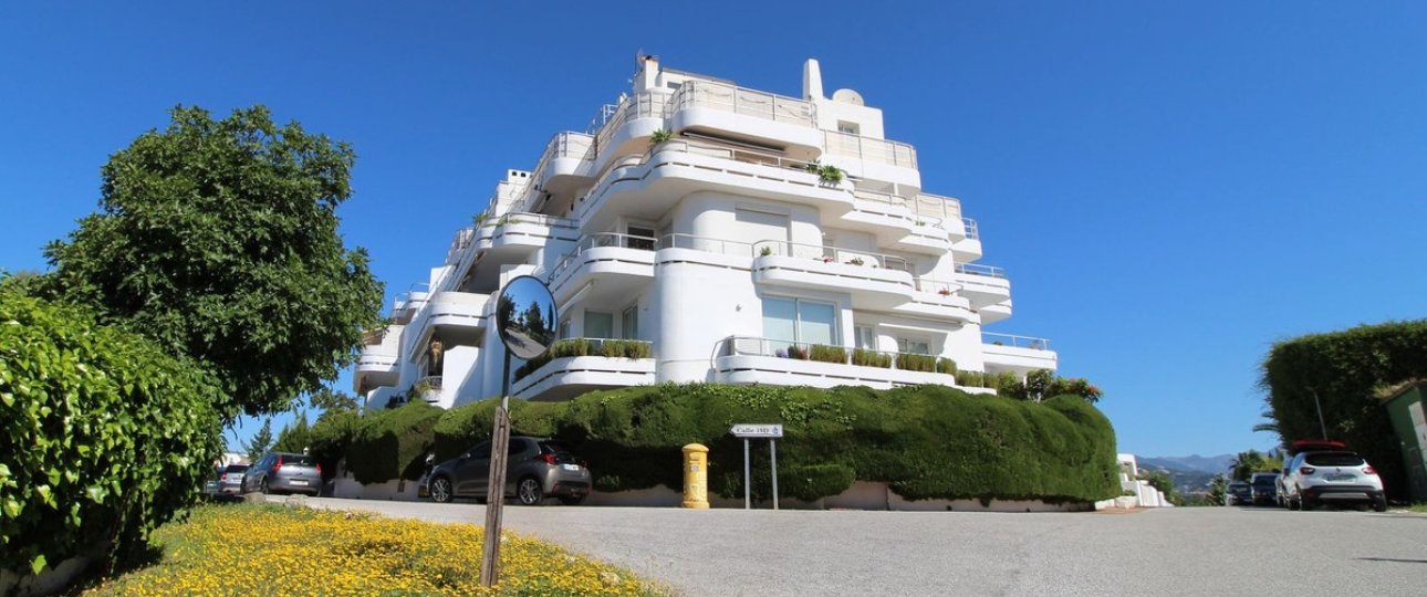 Wiederverkauf - apartment - Marbella - Guadalmina Alta