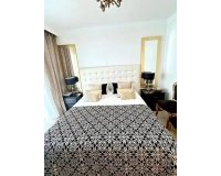Wiederverkauf - apartment - Marbella - Guadalmina Alta