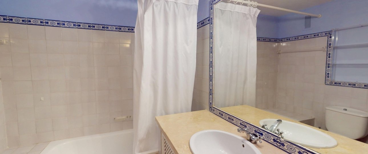 Wiederverkauf - apartment - Marbella - Guadalmina Alta